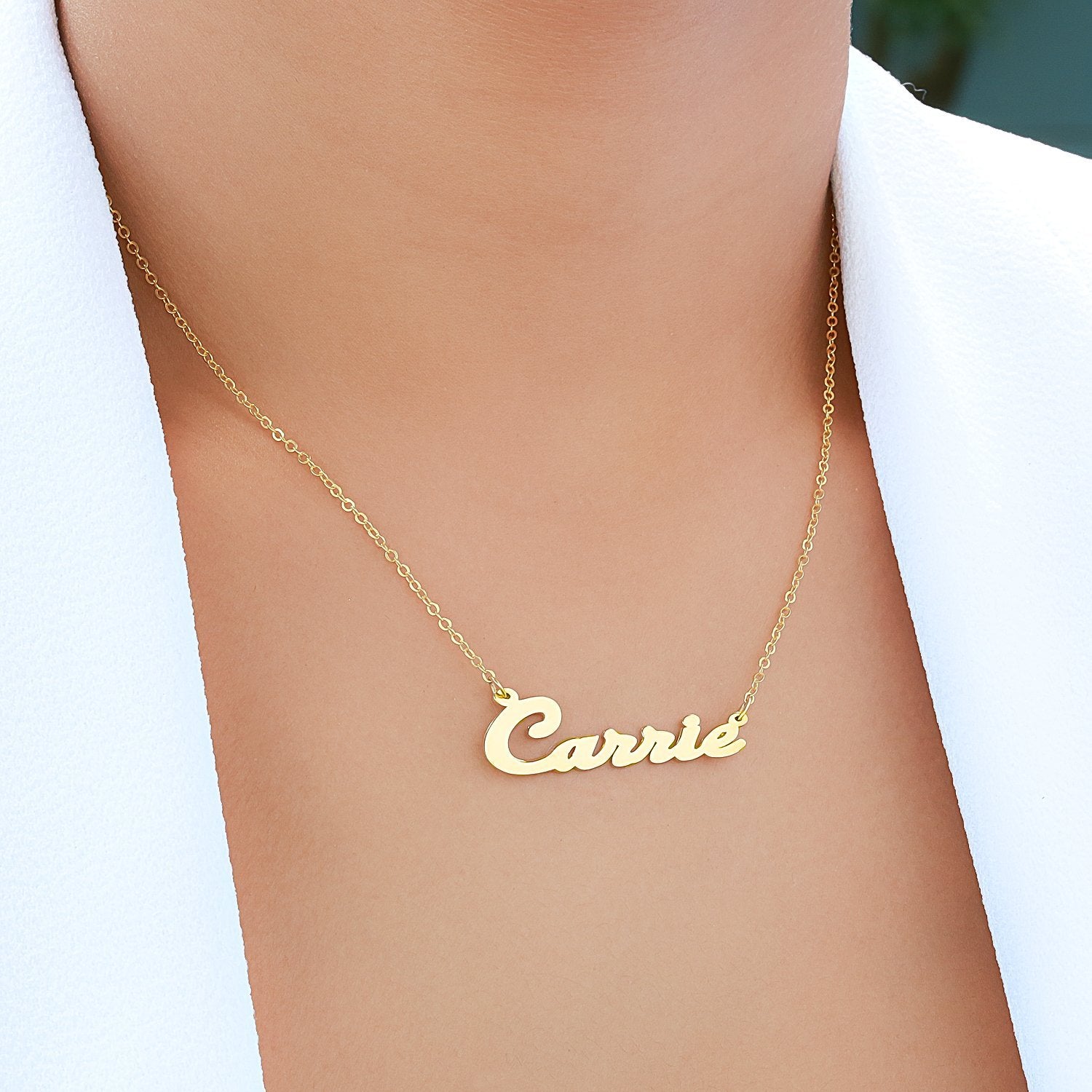 Script Name Necklace "Carrie"